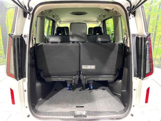 セレナ ハイウェイスターV 4WD 両側電動ド 全周囲カメラ インテリジェントエマージェンシアーブレーキ レーダークルーズ 禁煙車 コーナーセンサー スマートキー LEDヘッド 純正16インチAW オートハイビーム オートライト(13枚目)