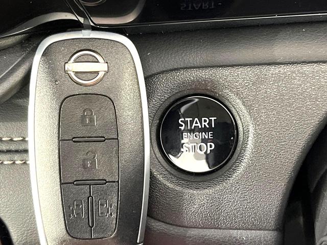 セレナ ハイウェイスターV 4WD 両側電動ド 全周囲カメラ インテリジェントエマージェンシアーブレーキ レーダークルーズ 禁煙車 コーナーセンサー スマートキー LEDヘッド 純正16インチAW オートハイビーム オートライト(30枚目)