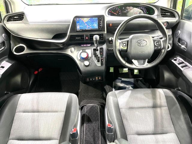 シエンタ G セーフティーエディション 4WD セーフティセンス 両側電動スライドドア SDナビ 全周囲カメラ 禁煙車 ドラレコ ステアリングヒーター ビルトインETC ドラレコ オートハイビーム 車線逸脱警報 前席シートヒーター(2枚目)