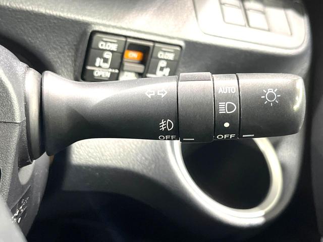 シエンタ G セーフティーエディション 4WD セーフティセンス 両側電動スライドドア SDナビ 全周囲カメラ 禁煙車 ドラレコ ステアリングヒーター ビルトインETC ドラレコ オートハイビーム 車線逸脱警報 前席シートヒーター(40枚目)