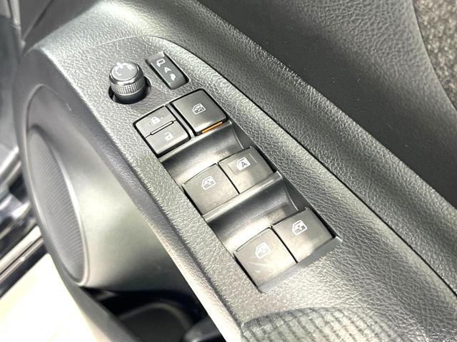 シエンタ G セーフティーエディション 4WD セーフティセンス 両側電動スライドドア SDナビ 全周囲カメラ 禁煙車 ドラレコ ステアリングヒーター ビルトインETC ドラレコ オートハイビーム 車線逸脱警報 前席シートヒーター(44枚目)