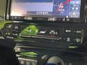 プリウス Ａツーリングセレクション　純正ＳＤナビ　バックカメラ　禁煙車　衝突軽減装置　レーダークルーズ　オートエアコン　オートライト　オートマチックハイビーム　ＬＥＤヘッド　パワーシート　シートヒーター　ＥＴＣ　クリアランスソナー（6枚目）