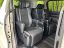 後部座席も気になるようなキズ・汚れやへたり等、大きなダメージはなく、良好な状態です。