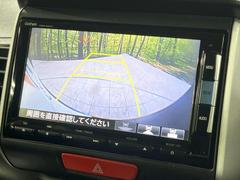 【バックカメラ】駐車時に後方がリアルタイム映像で確認できます。大型商業施設や立体駐車場での駐車時や、夜間のバック時に大活躍！運転スキルに関わらず、今や必須となった装備のひとつです！ 5