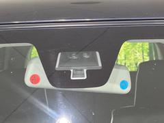 【スズキ　セーフティサポート】走行中に前方の車両等を認識し、衝突しそうな時は警報とブレーキで衝突回避と被害軽減をアシスト。より安全にドライブをお楽しみいただけます。 5