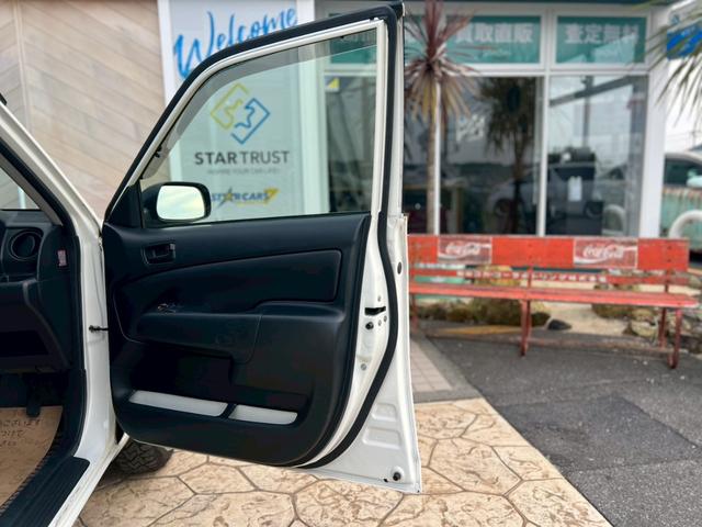 プロボックス ＧＬ　ＴＯＹＯＴＡグリル／リフトアップ仕様／オフビートＢｏｕｎｔｙコレクションホイール１４インチ／オープンカントリー／レトロ調シートカバー／ウッドパーツ／ＣＵＲＴルーフラック／ＣａｒｒｏｚｚｅｒｉａナビＴＶ（15枚目）