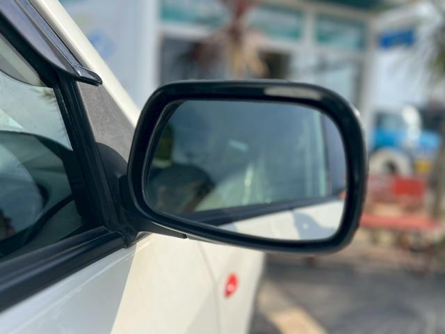 プロボックス ＧＬ　ＴＯＹＯＴＡグリル／リフトアップ仕様／オフビートＢｏｕｎｔｙコレクションホイール１４インチ／オープンカントリー／レトロ調シートカバー／ウッドパーツ／ＣＵＲＴルーフラック／ＣａｒｒｏｚｚｅｒｉａナビＴＶ（25枚目）