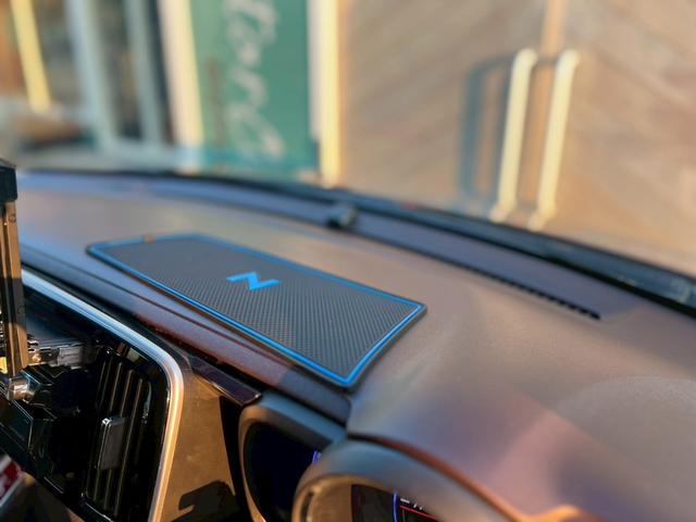Ｎ－ＯＮＥ プレミアム　ツアラー・Ｌパッケージ　無限エアロ／無限マフラー／ＴＥＩＮ車高調／バックカメラ／スマキー／メモリーナビ／ＤＶＤ再生／オートクルーズコントロール／ワンセグテレビ／横滑り防止／サイドエアバック／　衝突安全ボディ／ナビＴＶ（5枚目）