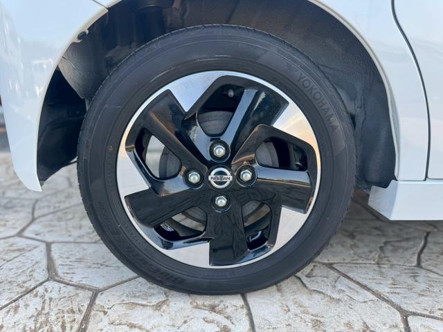 ルークス ハイウェイスター　Ｘ　プロパイロットエディション　両側パワースライドドア／パノラマモニター／　助手席エアバッグ／衝突軽減ブレーキ／衝突安全ボディ／横滑り防止機能／コーナーソナー／フロントカメラ／ＬＥＤヘッドライト／スマートキー／快適パッケージＡ（15枚目）