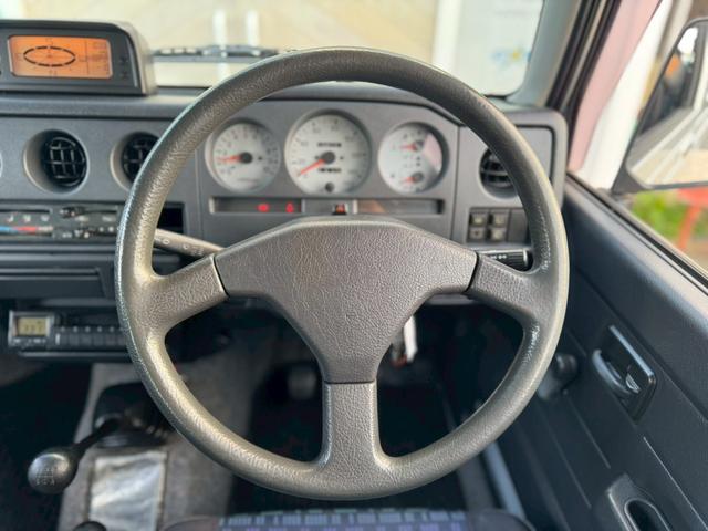 ジムニー ランドベンチャー　切替４ＷＤ　エアコン付き　ルーフキャリアー（5枚目）