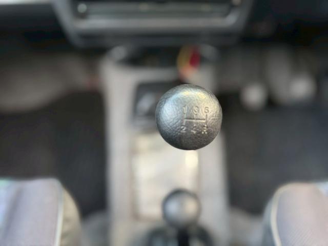 ジムニー ランドベンチャー　切替４ＷＤ　エアコン付き　ルーフキャリアー（7枚目）