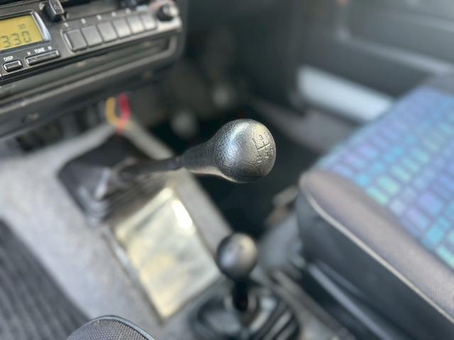 ジムニー ランドベンチャー　切替４ＷＤ　エアコン付き　ルーフキャリアー（30枚目）