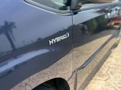 ハイブリッドカーなので気になる燃費も大丈夫！ 5