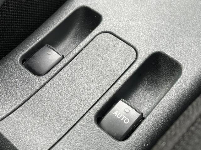 コペン ローブ　ワンオーナー　ターボ　７速スーパーアクティブシフト　ロールバー　エアロディフレクター　ＥＴＣ２．０　両席シートヒーター　アイドリングストップ　ＬＥＤライト　オートライト　Ｆフォグランプ　純正ナビ　ＢＴ（37枚目）