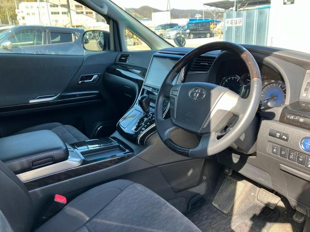 ヴェルファイアハイブリッド ＺＲ　４ＷＤ　１オーナー　アルパイン１０インチナビ　ＢＴ　ＤＶＤ　ＣＤ　バックモニター　パワーバックドア　パワーシート　クリアランスソナー　クルーズコントロール　ＨＩＤライト　両側電動スライドドア　ドラレコ（26枚目）