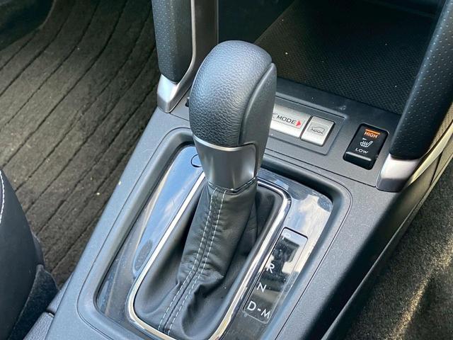 フォレスター Ｓ－リミテッド　４ＷＤ　ワンオーナー　後側方警戒支援システム　パワーバックドア　ルーフレール　パワーシート　シートヒーター　後席シートヒーター　アダクティブヘッドライト　アダクティブクルーズコントロール　ＢＳＭ（14枚目）