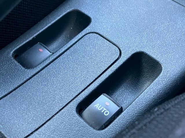 コペン ローブ　マニュアルモード　純正ナビ　ＴＶ　Ｂｌｕｅｔｏｏｔｈ　バックモニター　電動オープン　シートヒーター　ステアリングリモコン　ドライブレコーダー　ＬＥＤヘッドライト　フォグランプ　１６インチアルミ　ＥＴＣ（15枚目）