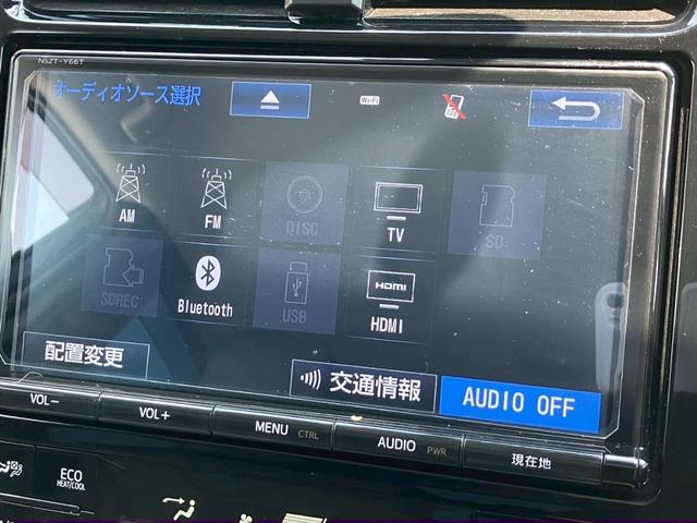 プリウス Ｓツーリングセレクション　モデリスタフルエアロ　９インチナビ　フルセグ　バックカメラ　ＡＣＣ　セーフティセンス　オートエアコン　電動格納ミラー　フォグランプ　合皮シート　シートヒーター　１７インチブラック塗装ＡＷ（12枚目）