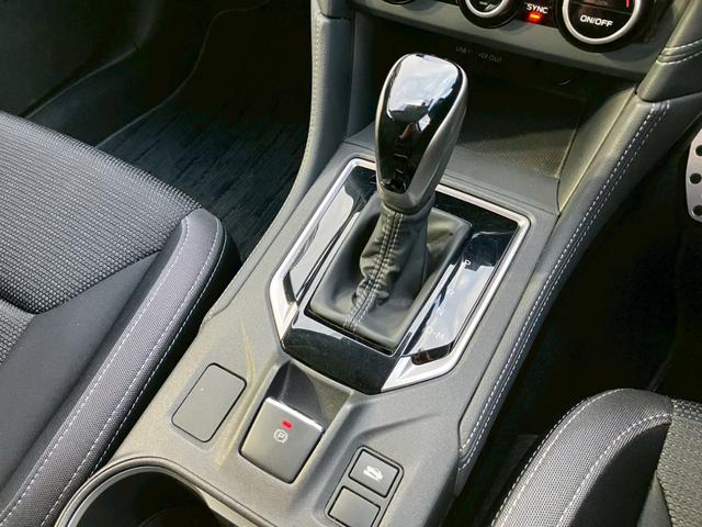 インプレッサスポーツ 2.0i-Sアイサイト 純正ナビ バックカメラ フルセグ Bluetooth ACC パワーシート 純正AW レーンキープ 衝突軽減 横滑り防止 スマートキー フォグランプ LEDライト オートエアコン アイドリングストップ(15枚目)