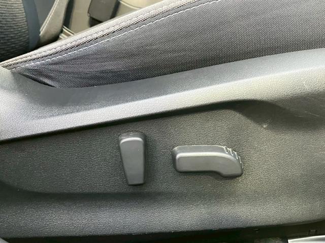 インプレッサスポーツ 2.0i-Sアイサイト 純正ナビ バックカメラ フルセグ Bluetooth ACC パワーシート 純正AW レーンキープ 衝突軽減 横滑り防止 スマートキー フォグランプ LEDライト オートエアコン アイドリングストップ(19枚目)