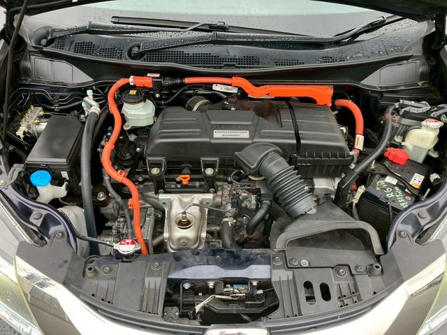 オデッセイハイブリッド ハイブリッドアブソルート・ホンダセンシンアドバンスＰ　純正７インチナビ　バックカメラ　ホンダセンシング　フリップダウンモニター　フルセグ　Ｂｌｕｅｔｏｏｔｈ　ＡＣＣ　ＥＴＣ　ドラレコ　両側電動スライドドア　ハーフレザーシート　ＢＳＭ　オートライト　フォグ（30枚目）