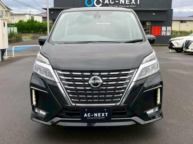 セレナ 　ナビ　両側電動スライド　プロパイロット　デジタルインナミラー　アラウンドビューモニター　ドラレコ　フルセグＴＶ　ＣＤ　ＤＶＤ　後席オートエアコン　ＥＴＣ　サイドエアバッグ　ブラインドスポットモニター（4枚目）