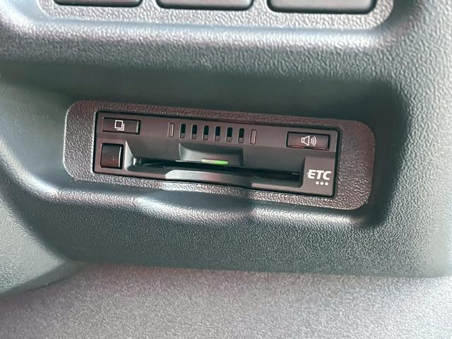 ハイエースバン ロングスーパーGL ダークプライムS ワンオーナー モデリスタエアロ LEDヘッドライト 両側電動スライドドア デジタルインナミラー ナビ フルセグ バックカメラ Bluetooth CD DVD スマートキー 電格納ミラー シートカバー(18枚目)