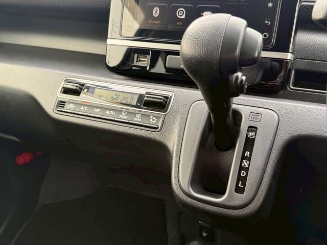 ワゴンＲ ハイブリッドＦＺ　純正ナビ　全方位カメラ　フルセグ　Ｂｌｕｅｔｏｏｔｈ　ヘッドアップディスプレイ　ＥＴＣ　オートエアコン　ステリモ　ＣＤ　ＤＶＤ　シートヒーター　スマートキー　電格ミラー　レーンキープアシスト　センサー（11枚目）