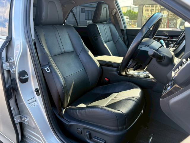 クラウンハイブリッド アスリートＧ　純正ディスプレイナビ　全周囲カメラ　フルセグ　Ｂｌｕｅｔｏｏｔｈ　クリソナ　ＡＣＣ　純正ＡＷ　前列ベンチレーション　パワーシート　ハンドルチルト　オートハイビーム　ＥＴＣ　革シート　レーンキープ（24枚目）