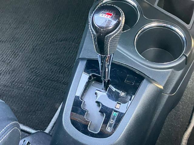 アクア Ｇ　ＧＲスポーツ・１７インチパッケージ　純正ナビ　バックカメラ　フルセグ　純正ＡＷ　クルコン　シートヒーター　ハーフレザーシート　ステアリングリモコン　ＬＥＤ　フォグランプ　ＥＴＣ　ドラレコ　オートライト　Ｂｌｕｅｔｏｏｔｈ　ＵＳＢ（13枚目）