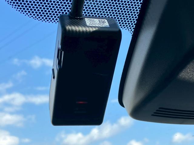 アクア Ｇ　ＧＲスポーツ・１７インチパッケージ　純正ナビ　バックカメラ　フルセグ　純正ＡＷ　クルコン　シートヒーター　ハーフレザーシート　ステアリングリモコン　ＬＥＤ　フォグランプ　ＥＴＣ　ドラレコ　オートライト　Ｂｌｕｅｔｏｏｔｈ　ＵＳＢ（18枚目）