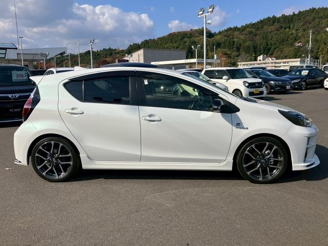 アクア Ｇ　ＧＲスポーツ・１７インチパッケージ　純正ナビ　バックカメラ　フルセグ　純正ＡＷ　クルコン　シートヒーター　ハーフレザーシート　ステアリングリモコン　ＬＥＤ　フォグランプ　ＥＴＣ　ドラレコ　オートライト　Ｂｌｕｅｔｏｏｔｈ　ＵＳＢ（21枚目）