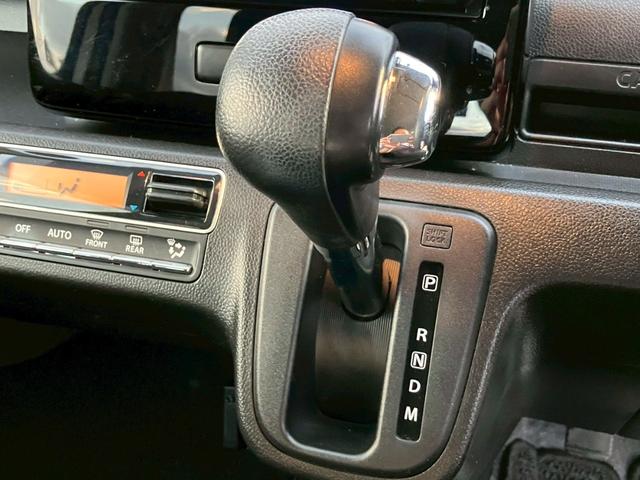 ワゴンＲスティングレー ハイブリッドＴ　純正７インチナビ　フルセグ　Ｂｌｕｅｔｏｏｔｈ　クルーズコントロール　プリクラッシュセーフティー　パドルシフト　オートライト　ステリモ　電格ミラー　ＥＴＣ　ドラレコ　シートヒーター　スマートキー（14枚目）