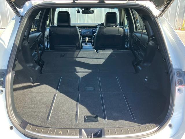 ハリアーハイブリッド プレミアム　アルパイン１０インチナビ　ＴＲＤフルエアロ　バックカメラ　フルセグ　Ｂｌｕｅｔｏｏｔｈ　ＡＣＣ　ＥＴＣ　ドラレコ　ハーフレザーシート　パワーシート　パワーバッグドア　スマートキー　オートエアコン（30枚目）