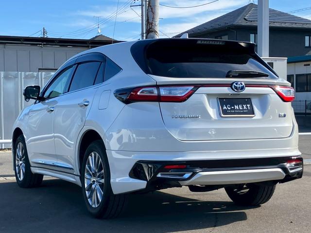 ハリアーハイブリッド プレミアム　アルパイン１０インチナビ　ＴＲＤフルエアロ　バックカメラ　フルセグ　Ｂｌｕｅｔｏｏｔｈ　ＡＣＣ　ＥＴＣ　ドラレコ　ハーフレザーシート　パワーシート　パワーバッグドア　スマートキー　オートエアコン（37枚目）