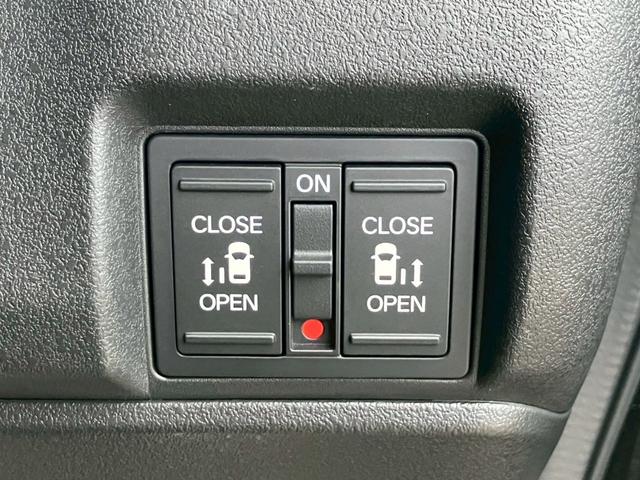 Ｎ－ＢＯＸカスタム 　９インチコネクトナビ　全周囲カメラ　フルセグ　両側電動スライドドア　レーダークルーズ　シートヒーター　純正アルミホイール　二列目ドリンクホルダー　デジタルメーター　フルフラット　ＬＥＤ（16枚目）