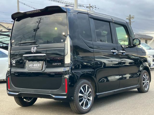 Ｎ－ＢＯＸカスタム 　９インチコネクトナビ　全周囲カメラ　フルセグ　両側電動スライドドア　レーダークルーズ　シートヒーター　純正アルミホイール　二列目ドリンクホルダー　デジタルメーター　フルフラット　ＬＥＤ（19枚目）
