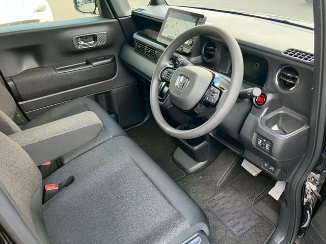 Ｎ－ＢＯＸカスタム 　９インチコネクトナビ　全周囲カメラ　フルセグ　両側電動スライドドア　レーダークルーズ　シートヒーター　純正アルミホイール　二列目ドリンクホルダー　デジタルメーター　フルフラット　ＬＥＤ（20枚目）