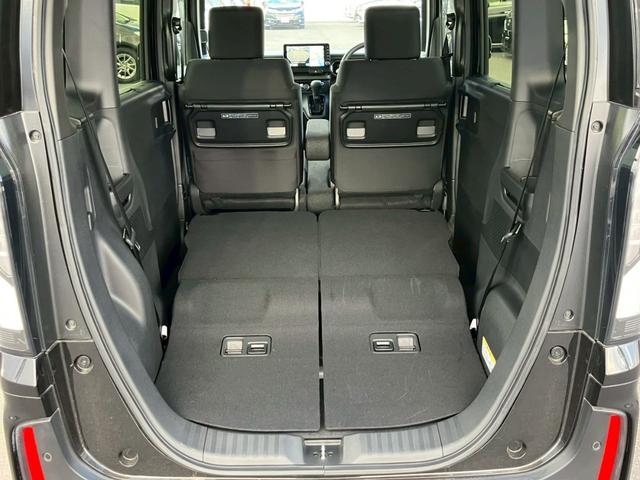Ｎ－ＢＯＸカスタム 　９インチコネクトナビ　全周囲カメラ　フルセグ　両側電動スライドドア　レーダークルーズ　シートヒーター　純正アルミホイール　二列目ドリンクホルダー　デジタルメーター　フルフラット　ＬＥＤ（25枚目）