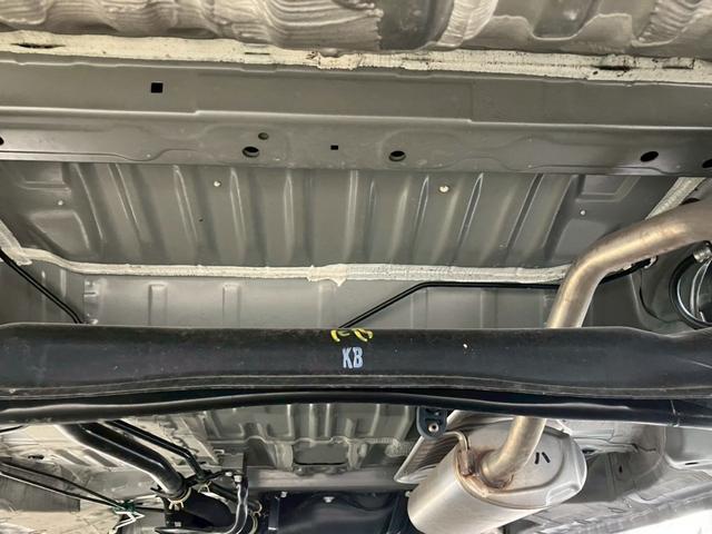 Ｎ－ＢＯＸカスタム 　９インチコネクトナビ　全周囲カメラ　フルセグ　両側電動スライドドア　レーダークルーズ　シートヒーター　純正アルミホイール　二列目ドリンクホルダー　デジタルメーター　フルフラット　ＬＥＤ（27枚目）