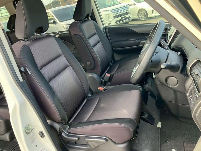 セレナ ｅ－パワー　ハイウェイスターＶ　純正９型ナビ　プロパイロット　全周囲カメラ　ハンドルヒーター　シートヒーター　衝突軽減ブレーキ　両側電動スライドドア　フルセグＴＶ　ＣＤ　ＤＶＤ　Ｂｌｕｅｔｏｏｔｈ　ＵＳＢ　レーンキープ　後席モニター（20枚目）