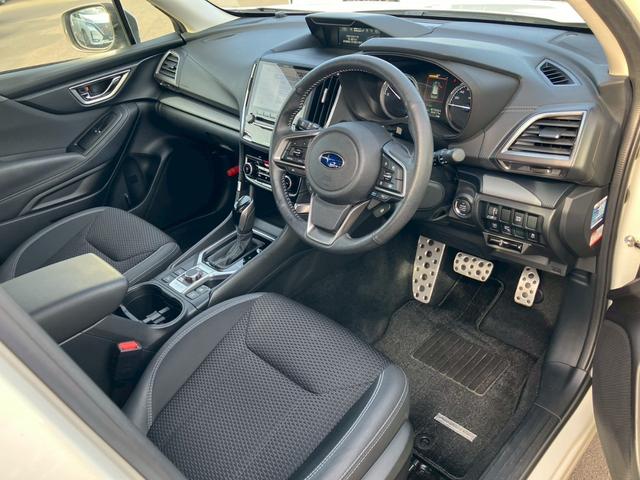 フォレスター アドバンス　純正８インチナビ　ＢＳＭ　全周囲カメラ　Ｄインナーミラー　Ｅボクサー　デジタルインナーミラー　ハンドルヒーター　ステアリングリモコン　パワーシート　パドルシフト　ＭＴモード　フルセグＴＶ　ＵＳＢ（25枚目）