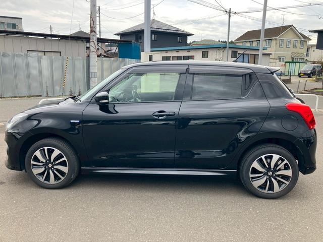 スイフト 　純正７インチナビ　全周囲カメラ　ＭＴモード　パドルシフト　ＡＣＣ　フルセグＴＶ　Ｂｌｕｅｔｏｏｔｈ　ＣＤ　ＤＶＤ　レーンキープ　衝突軽減ブレーキ　フォグランプ　リアフォグ　ＥＴＣ　リアスポイラー（5枚目）