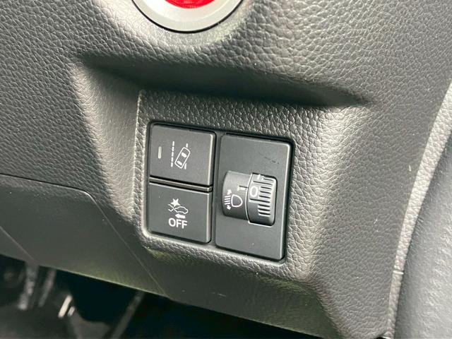 Ｎ－ＢＯＸカスタム Ｌターボ　純正９インチナビ　パドルシフト　合皮シート　ＡＣＣ　ステアリングリモコン　バックカメラ　オートライト　ＬＥＤライト　フルセグＴＶ　ＣＤ　ＤＶＤ　両側電動スライドドア　レーンキープ　衝突軽減　ＥＴＣ（16枚目）