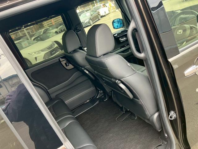 Ｎ－ＢＯＸカスタム Ｌターボ　純正９インチナビ　パドルシフト　合皮シート　ＡＣＣ　ステアリングリモコン　バックカメラ　オートライト　ＬＥＤライト　フルセグＴＶ　ＣＤ　ＤＶＤ　両側電動スライドドア　レーンキープ　衝突軽減　ＥＴＣ（26枚目）