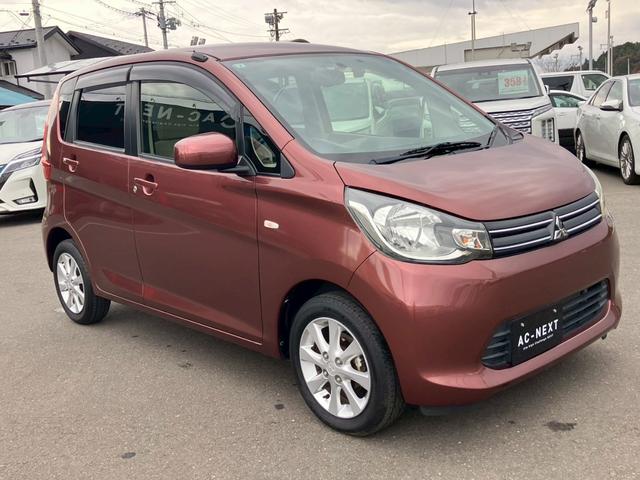 働いているスタッフは、中古車販売に携わってきたスタッフばかりなので車の知識やアドバイスはお任せください。「買ってよかった」「乗って楽しい」と思える一台のご提供をお約束します！