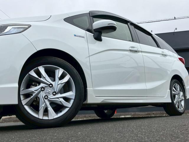 シャトル ハイブリッドZ ホンダセンシング 純正7インチナビ ホンダセンシング ステリモ フルセグTV Bluetooth CD DVD スマキー キーレス ACC ハーフレザーシート レーンキープ ETC フォグランプ ドラレコ パドルシフト(7枚目)