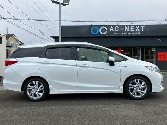 シャトル ハイブリッドZ ホンダセンシング 純正7インチナビ ホンダセンシング ステリモ フルセグTV Bluetooth CD DVD スマキー キーレス ACC ハーフレザーシート レーンキープ ETC フォグランプ ドラレコ パドルシフト(21枚目)