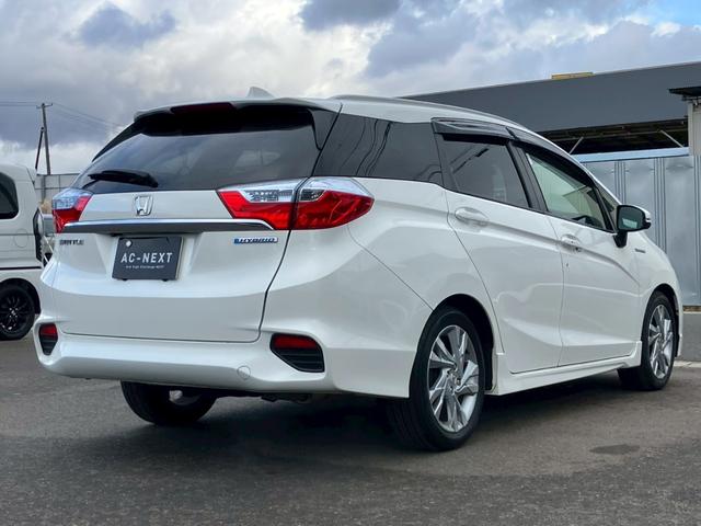 シャトル ハイブリッドZ ホンダセンシング 純正7インチナビ ホンダセンシング ステリモ フルセグTV Bluetooth CD DVD スマキー キーレス ACC ハーフレザーシート レーンキープ ETC フォグランプ ドラレコ パドルシフト(22枚目)