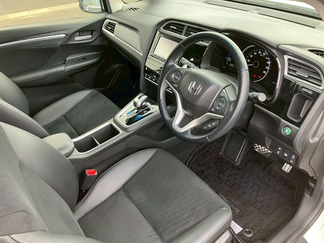 シャトル ハイブリッドZ ホンダセンシング 純正7インチナビ ホンダセンシング ステリモ フルセグTV Bluetooth CD DVD スマキー キーレス ACC ハーフレザーシート レーンキープ ETC フォグランプ ドラレコ パドルシフト(23枚目)
